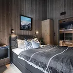 Penthouse With Large Rooftop Terrace, In-ski Out In Hemsedal