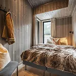 Penthouse With Large Rooftop Terrace, In-ski Out In