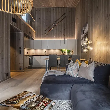 Penthouse With Large Rooftop Terrace, In-ski Out In