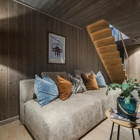 Penthouse With Large Rooftop Terrace, In-ski Out In