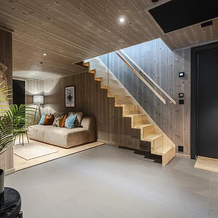 Apartment Penthouse With Large Rooftop Terrace, In-ski Out In