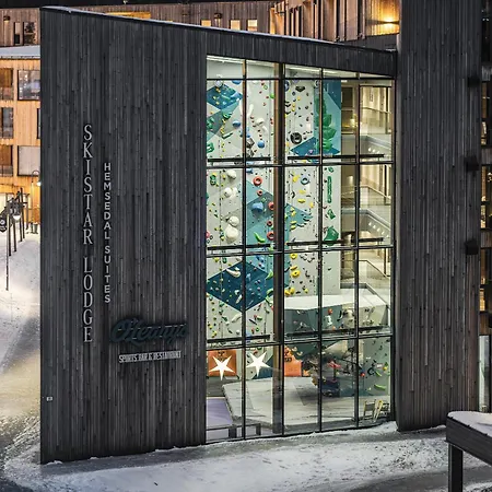 Penthouse With Large Rooftop Terrace, In-ski Out In